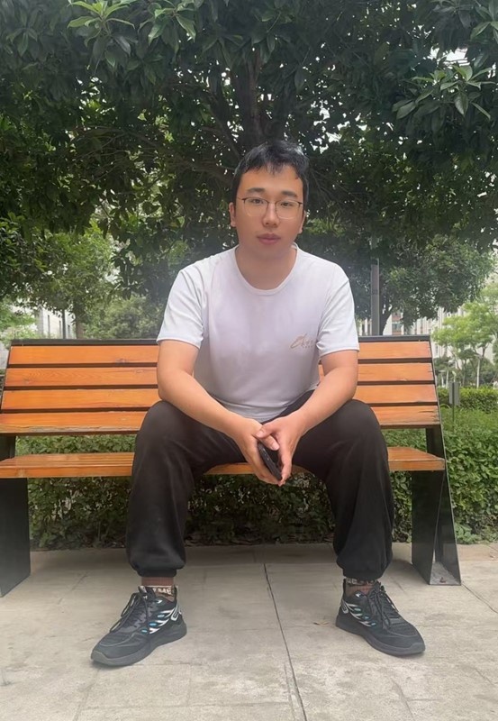 张亚磊